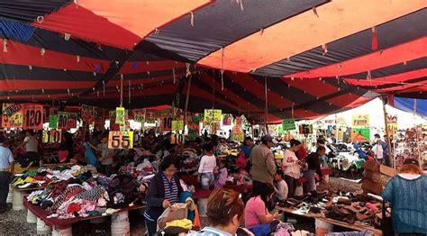 Un encuentro inesperado en un tianguis